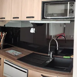 https://la-caravelle-embrun.fr-provencehotel.com